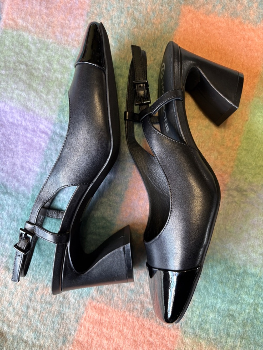 “Wishbone” Black Slingback ‘Dora’ Heel. Chic Black, Block Heel Pumps.
Brand New.